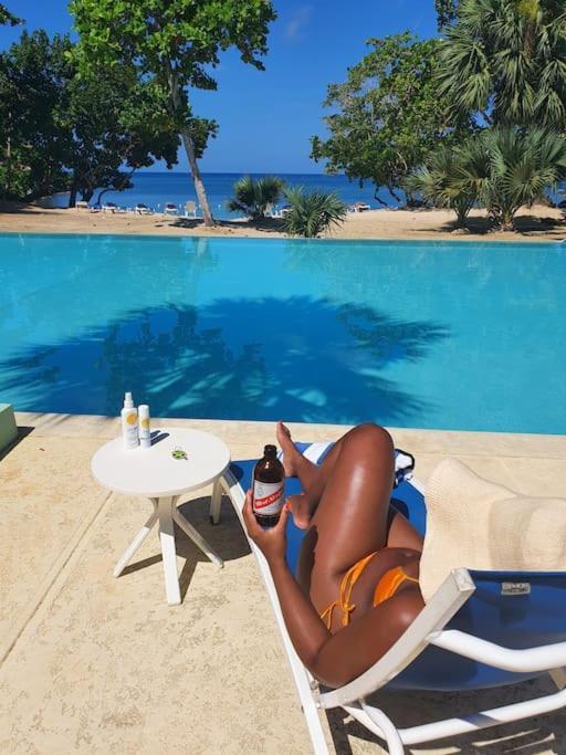 Townhouse By The Bay, Little Bay Country Club ,Negril Villa Orange Bay Kültér fotó