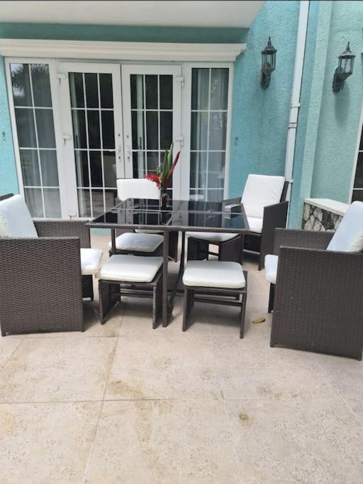 Townhouse By The Bay, Little Bay Country Club ,Negril Villa Orange Bay Kültér fotó